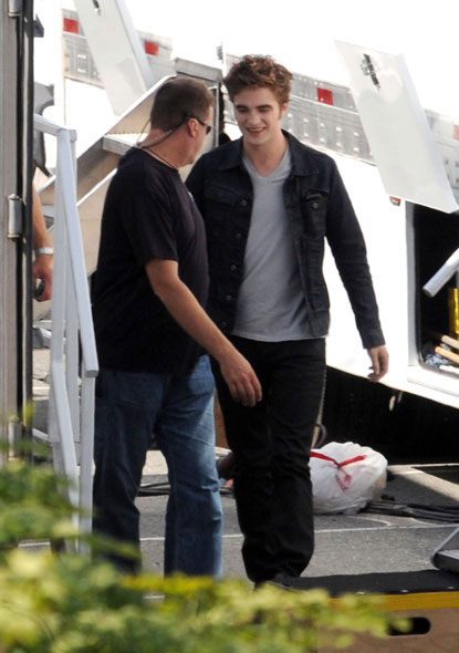Edward on set 27 Aug 09 Edward on set 27 Aug 09