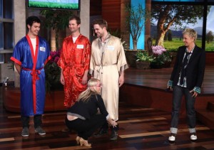 rob-on-ellen-3
