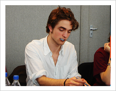 signing-pen signing-pen