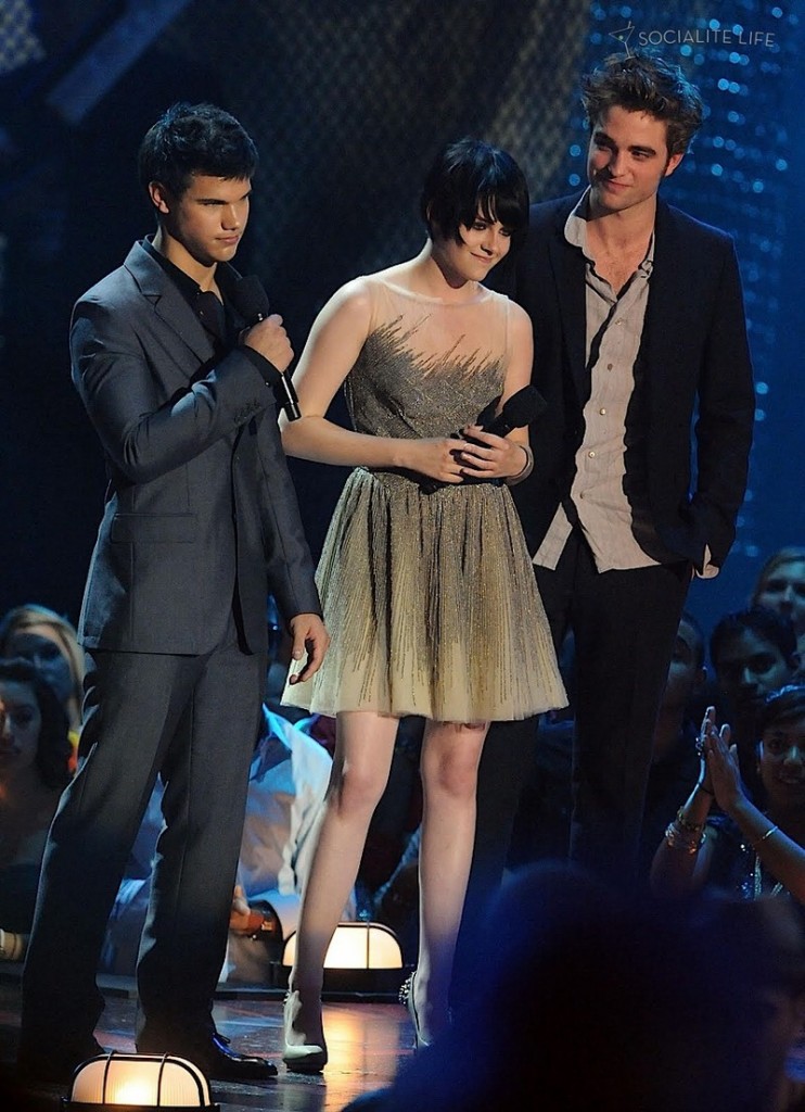 rob-ks-tl-onstage2