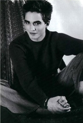 2003-modelling-shot-bw