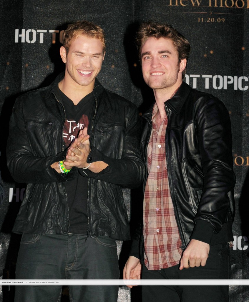 Hot Topic 6 Nov 09