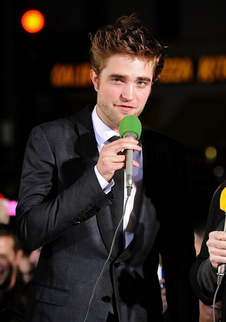 rob-on-red-carpet-2