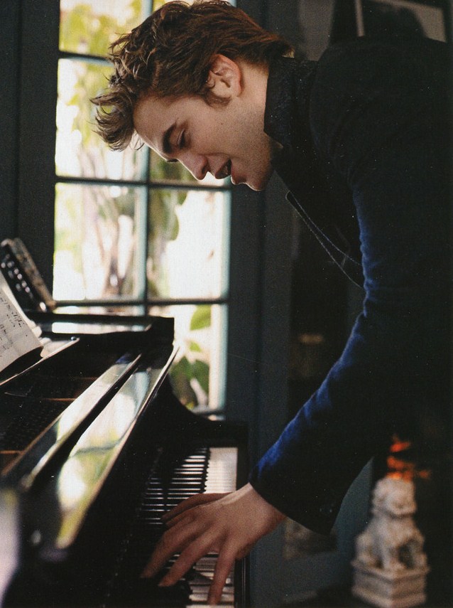 rob-piano rob-piano