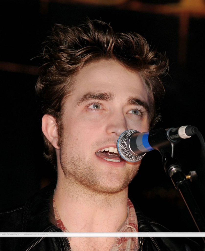 Hot Topic 6 Nov 09
