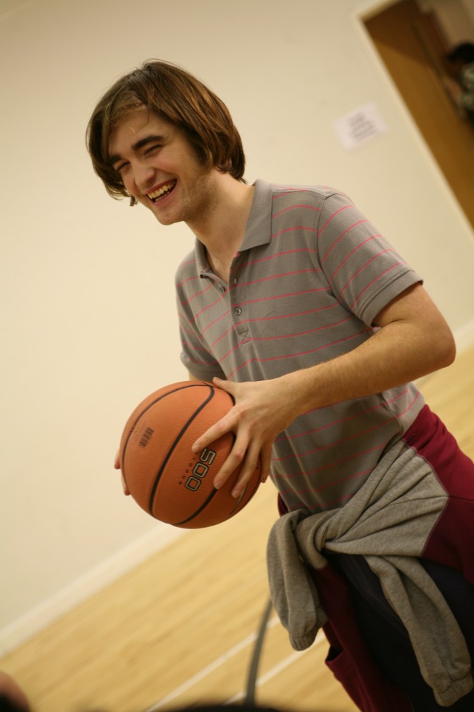 art-robert-pattinsonportrait-in-gym1 art-robert-pattinsonportrait-in-gym1