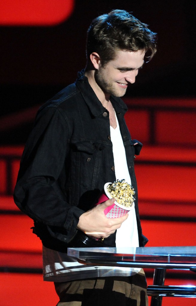 rob-mtv-awards-1