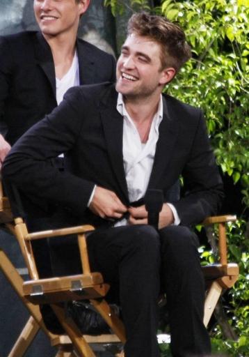 rob-on-jimmy-kimmel-11 rob-on-jimmy-kimmel-11