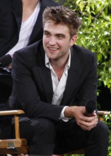 rob-on-jimmy-kimmel-9 rob-on-jimmy-kimmel-9