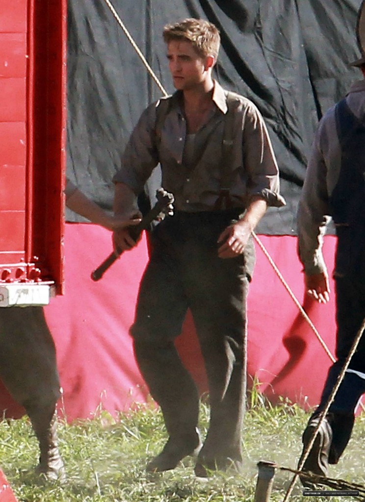 rob-on-set-1