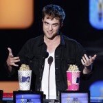 Rob at MTV Awards 2 Rob at MTV Awards 2