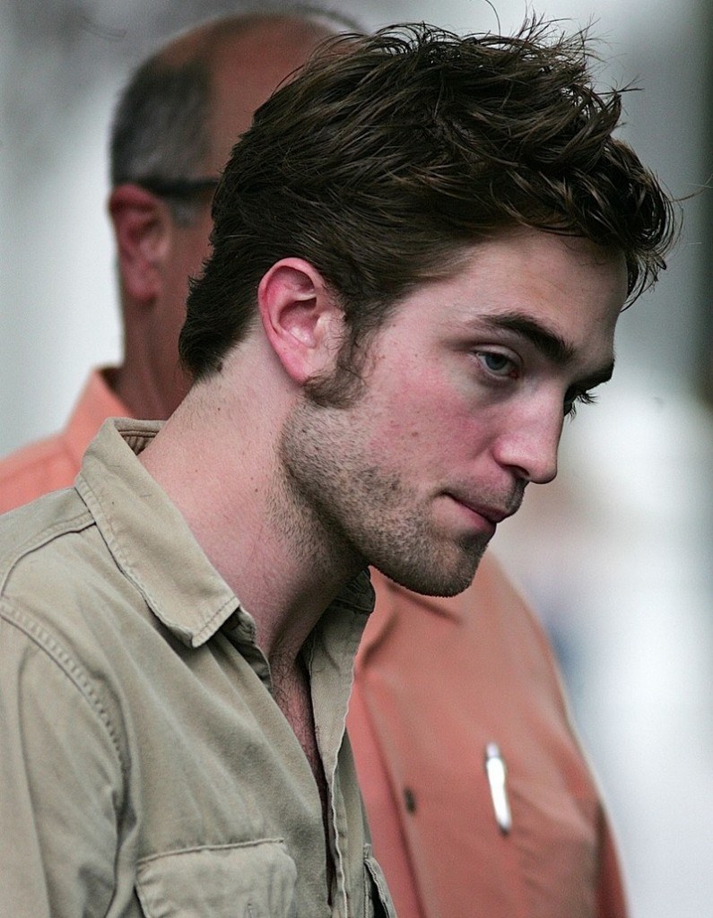 6-rob-rm-on-set-45 6-rob-rm-on-set-45
