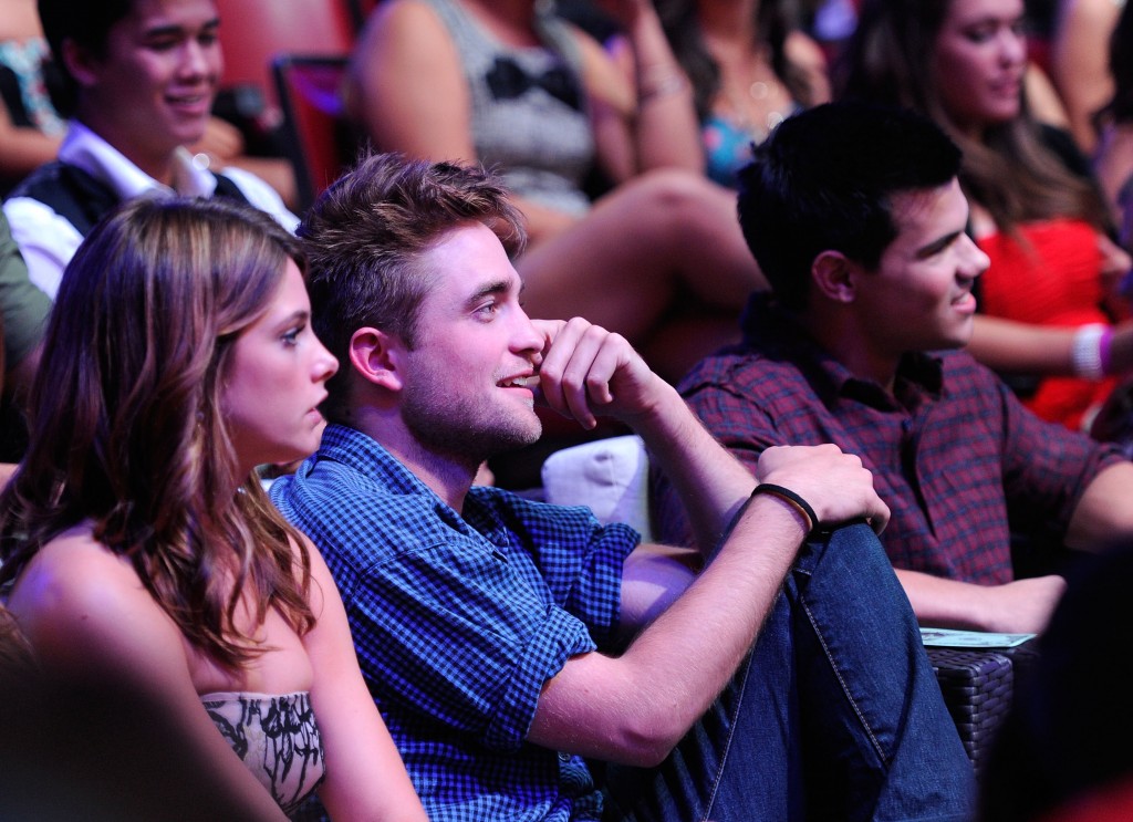 TCAS2