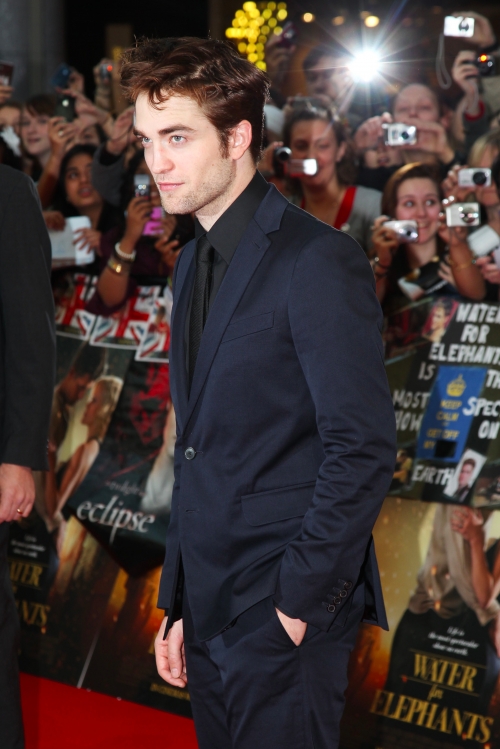 londonprem-011-t.jpg